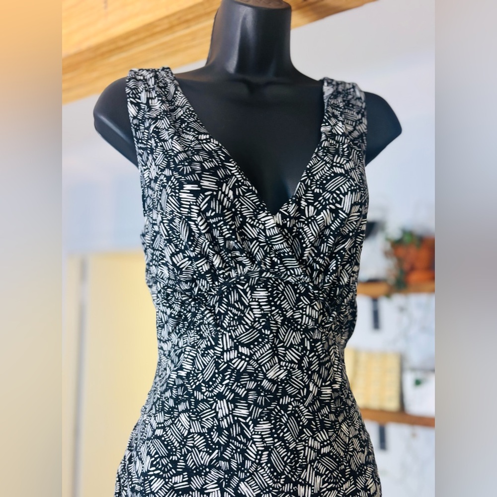 Stork & Babe-Maternity Dress – Size M – Stretchy Wrap Style – Like New - Picture 5 of 11
